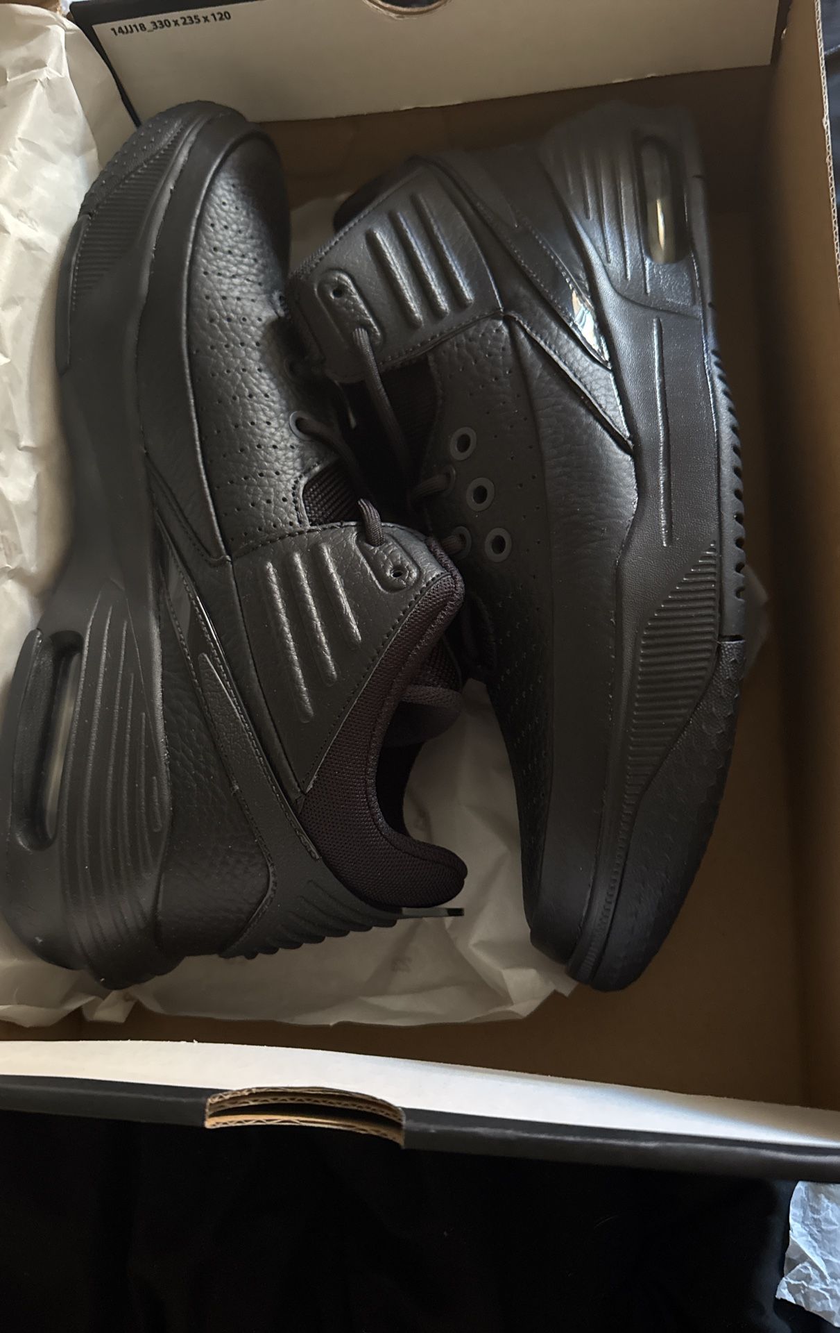 New Jordans Max Aura 5 Fresh Out The Box Never Been Used