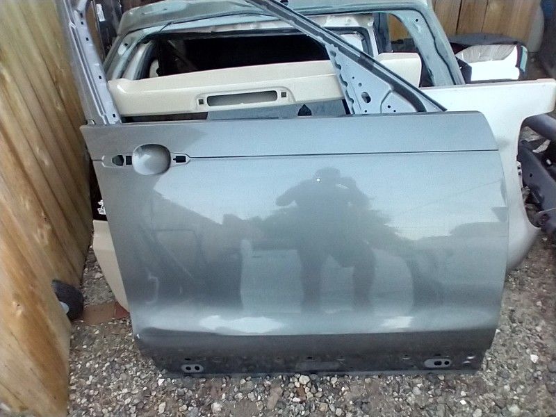 Driver's Door For A 2017 2019 Land Rover Discovery OEM Part