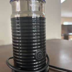 Nespresso Aeroccino Milk Frother – Hot & Cold Foam – New