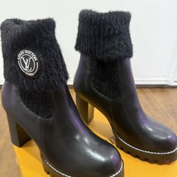 Women’s Black Fur Boots