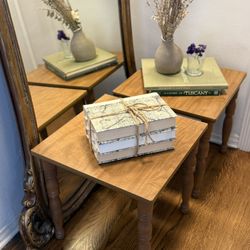 Vintage Pair of Art Deco Mid Century Accent End Side Tables