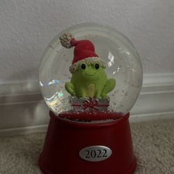 Wondershop Musical Frog Christmas Snow Globe 2022 Red Base Green Figure