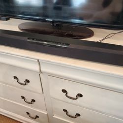 Insignia Soundbar - 80W Sound Bar For TV Home Theater