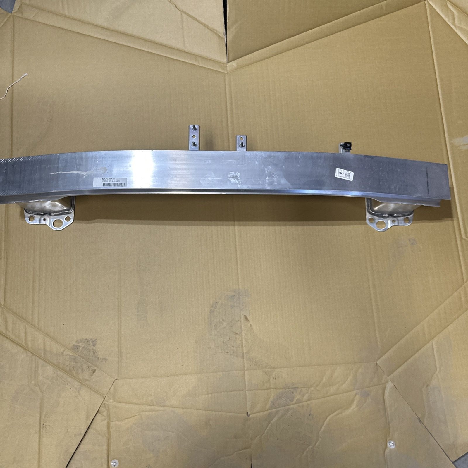 🌟2023-2024 Kia Sorento Front Bumper  Reinforcement Impact Bar OEM