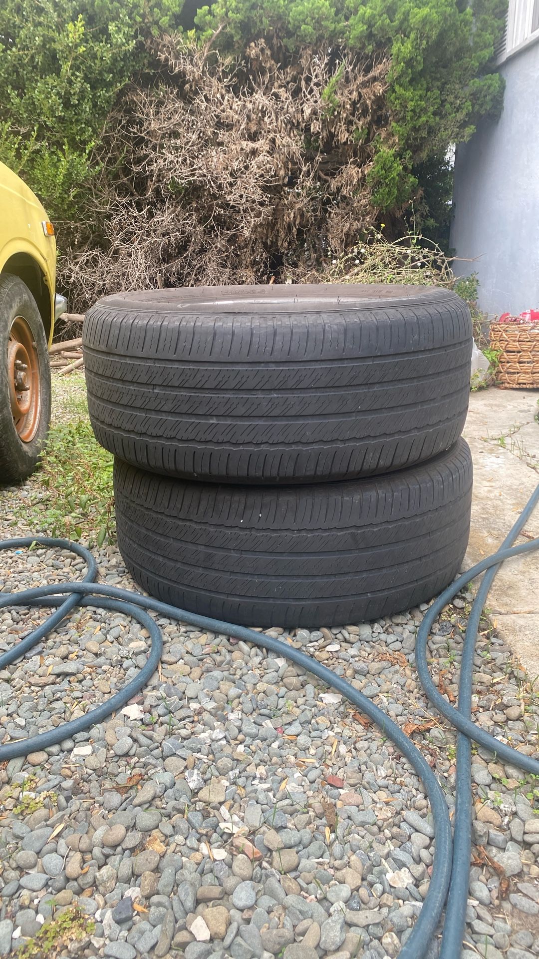 275/50 R20Tires