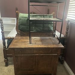 Antique Bedroom Furniture