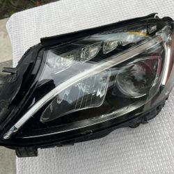 2015-2018 Mercedes Benz C-class Headlight Oem 