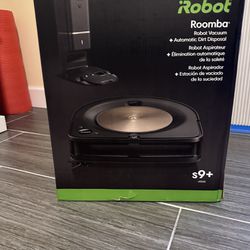 Robo Vacuum - Brand New $450