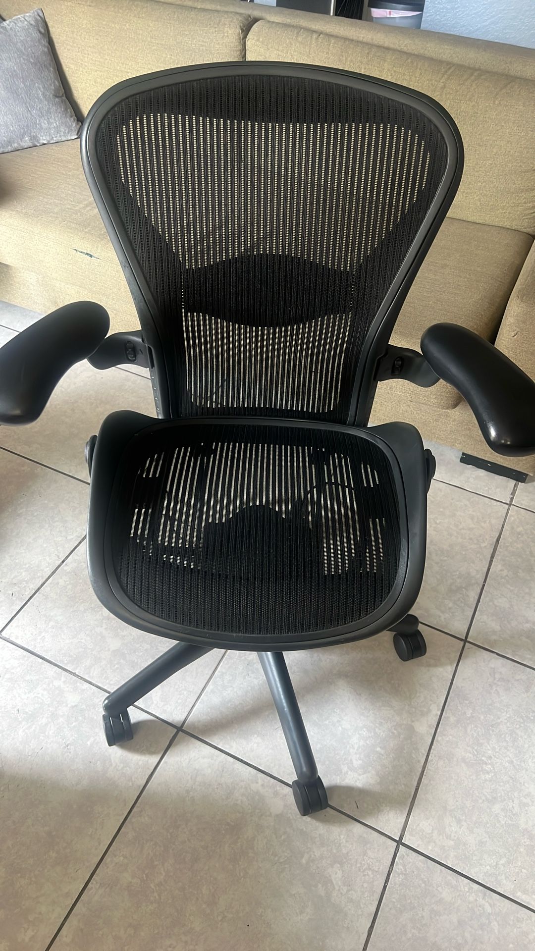 Herman Miller Aero