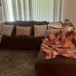 Sectional Couch 