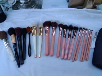 Makeup Brushes