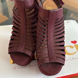 High Heels color burgundy
