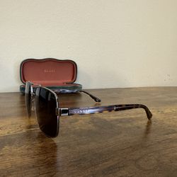 Gucci Sunglasses Aviator GG0529S