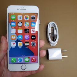 iPhone 8 256gb - UNLOCKED - Like New 