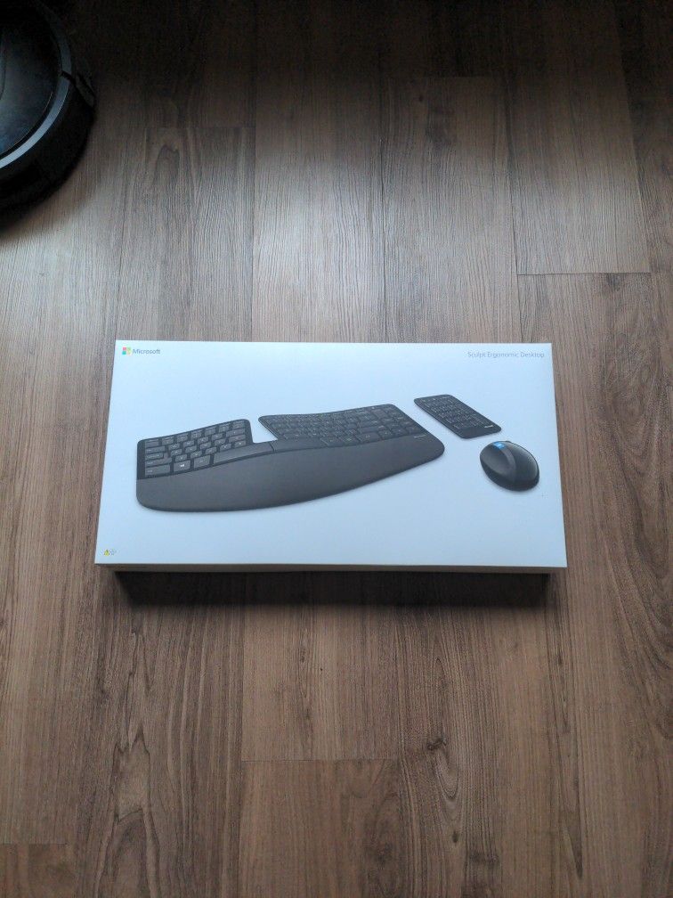 Microsoft ergonomic Desktop Keyboard Mouse And Number Pad