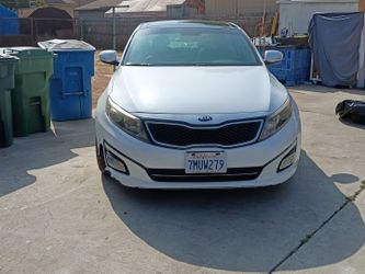 2015 Kia, optima ,white