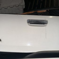 Toyota Tacoma Tail Gate