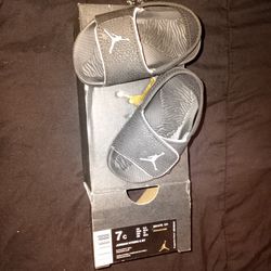 Brand New Jordan Sandles 
