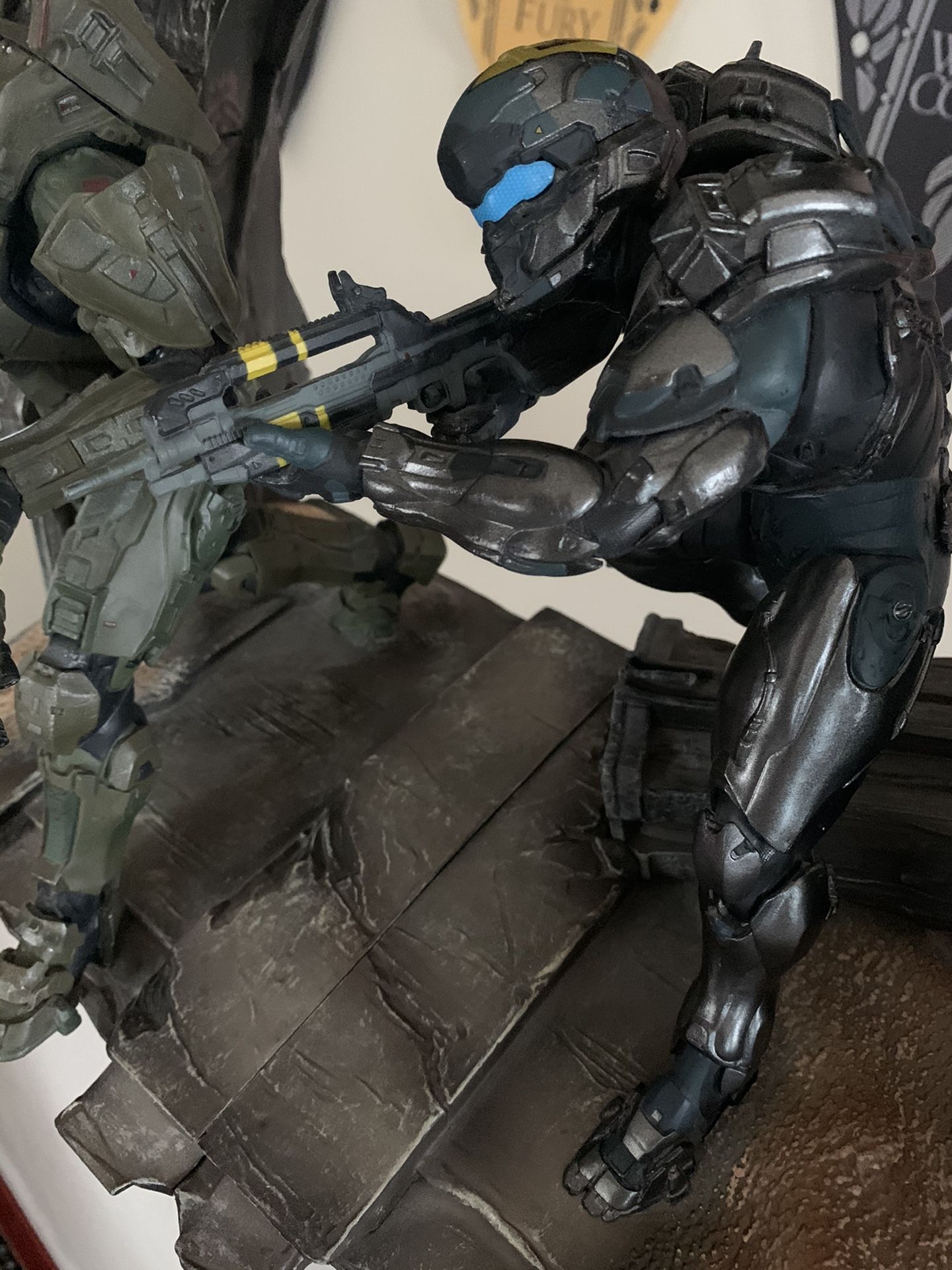 Halo 5 Guardians Limited Collector's Edition Master Chief & Spartan Locke  Statue