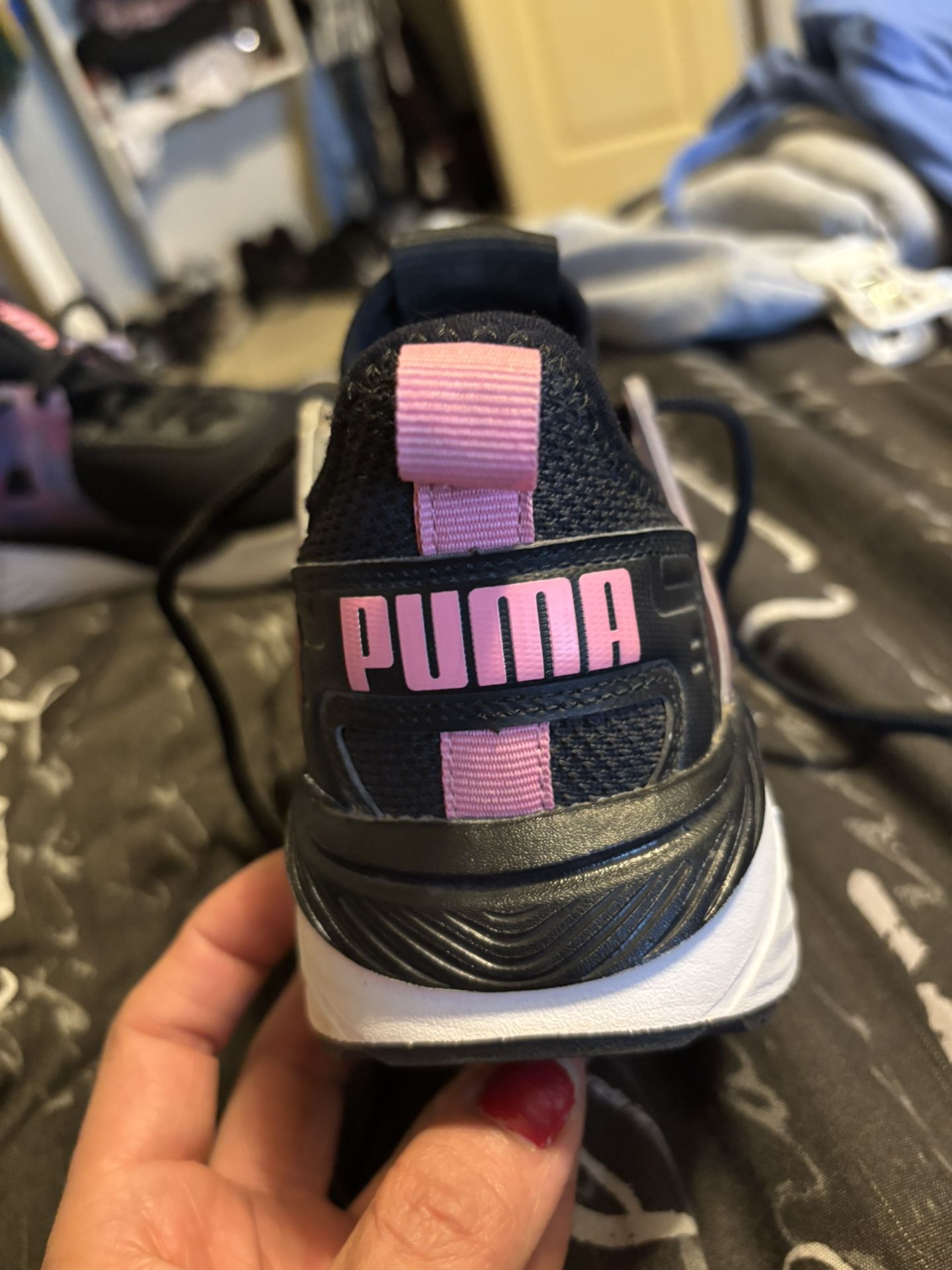 Puma Sneakers