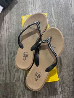 Girl sandals