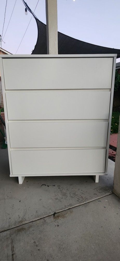 4 drawer dresser