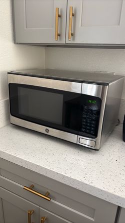 GE Stainless Steel Countertop Microwave