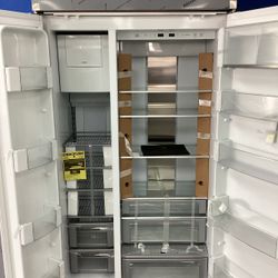 Monogram Side-by-Side Refrigerator in Stainless steel with Gallon-Size Door Bin and The Google Assistant