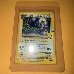 POKEMON CELEBRATIONS LIGHT TOXTRICITY COSMOS HOLO SWSH137