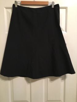 Gap black fitted skirt