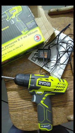 RYOBI DRILL 8V
