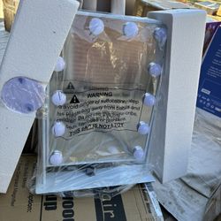 Make up mirror desk for woman