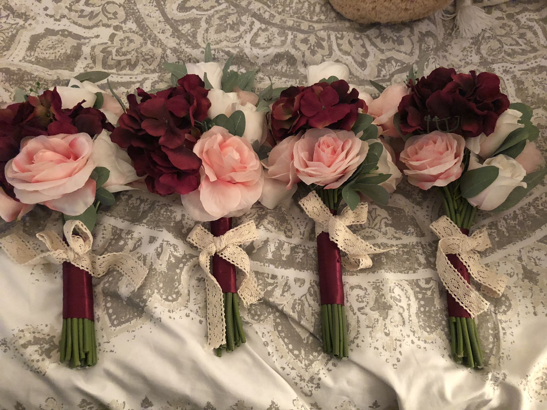 Bridesmaids bouquets