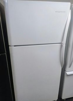 Frigidaire Top Freezer Refrigerator White