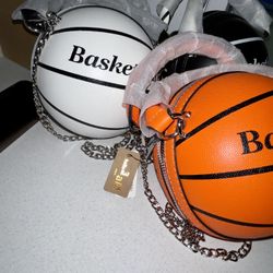 🚨🚨🚨🏀Basketball Purse 🏀🚨🚨🚨