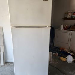 Whirlpool Refrigerator With Ice Maker
