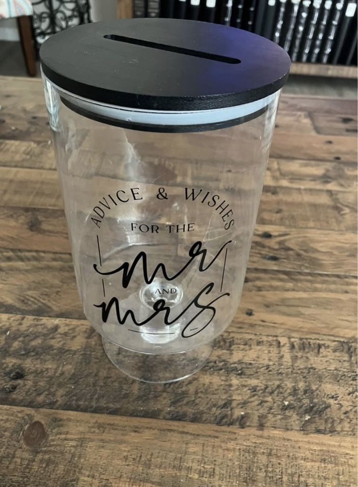 Glass Jar / Wedding / Shower / Mr & Mrs