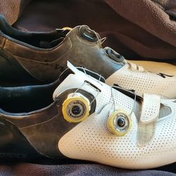 Women's Bike Shoes - Specialized S-Works Body Geometry 6 - NEW  (Women's Size 9)