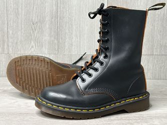 Vintage Dr Martens 1490 10 Eye Boots Black Made In England US 6 / UK 4 (A1D030060)