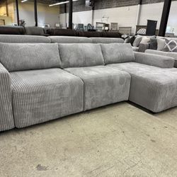 Power Chaise Sectional NO CREDIT NEEDED FINANCING Available!!! 