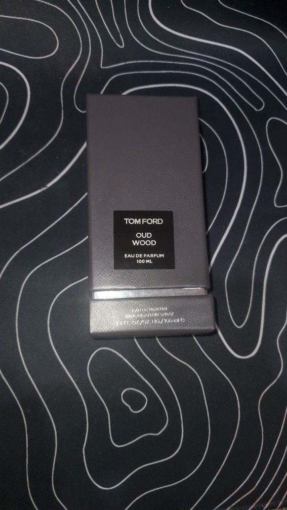 Tom Ford Oud Wood (SEND OFFER)