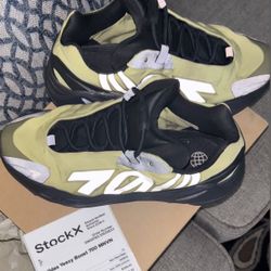 adidas Yeezy Boost 700 MNVN Resin 