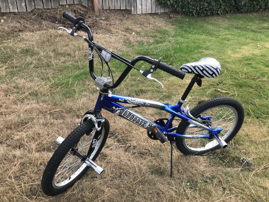 Mongoose Outer Limit Freestyle 20 Inch Boys Bike for Sale in Kent