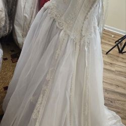 Wedding Dresses. Size. 12