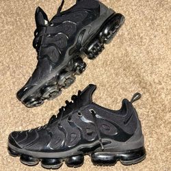 Nike Air VaporMax Plus - Triple Black - Size 13