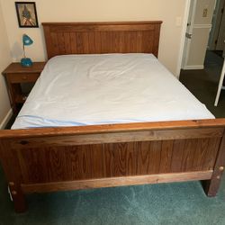 Queen Bedroom Set (mattress, Box Spring, Dresser, Mirror And Nightstand)