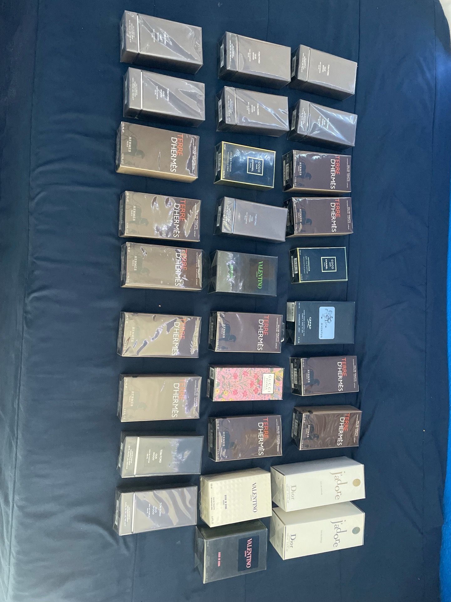 Men and Women’s fragrance 50$ each buty 2 get a free pair of AirPods