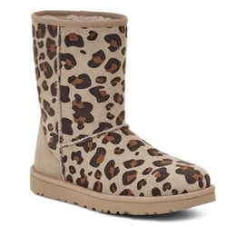 Brand New UGG Classic Short II Bootie 