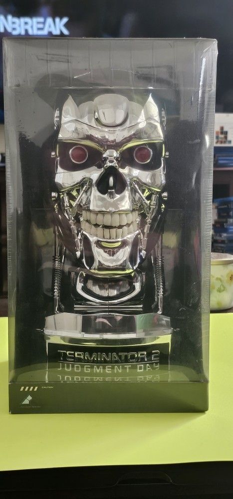 Terminator 2: Judgment Day, 6-Disc Collector Set+Endoskull Bust+Limited Edition