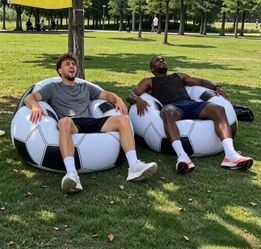 Ball inflatable sofa